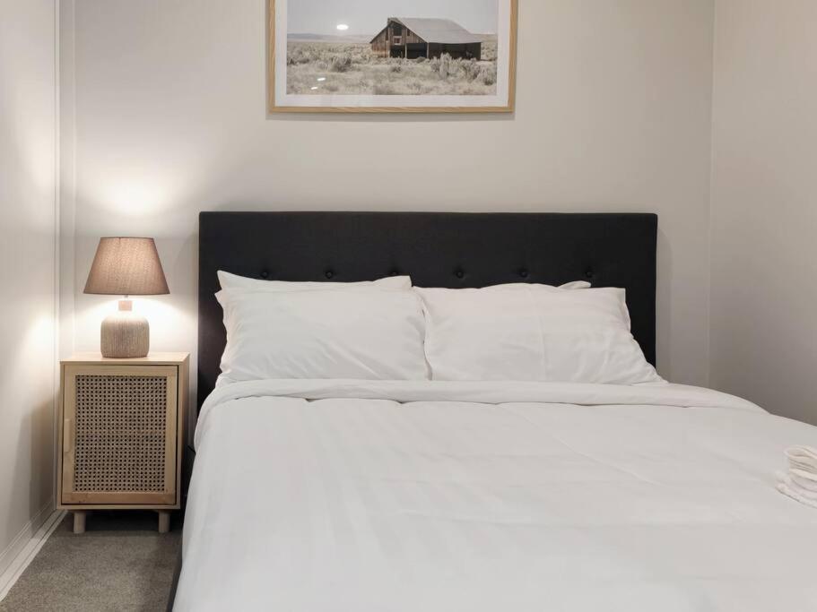 Brand New Stylish 2Br Apartment- Free Parking 奥克兰 外观 照片