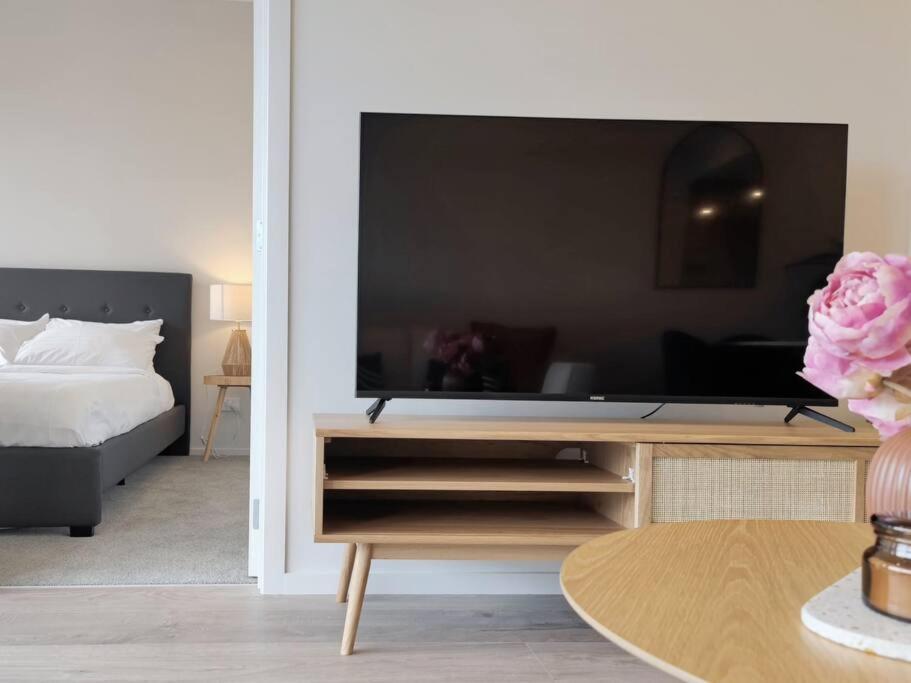 Brand New Stylish 2Br Apartment- Free Parking 奥克兰 外观 照片